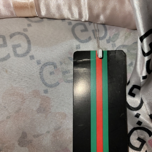 Stylish Satin Pajamas - Picture 4 of 4